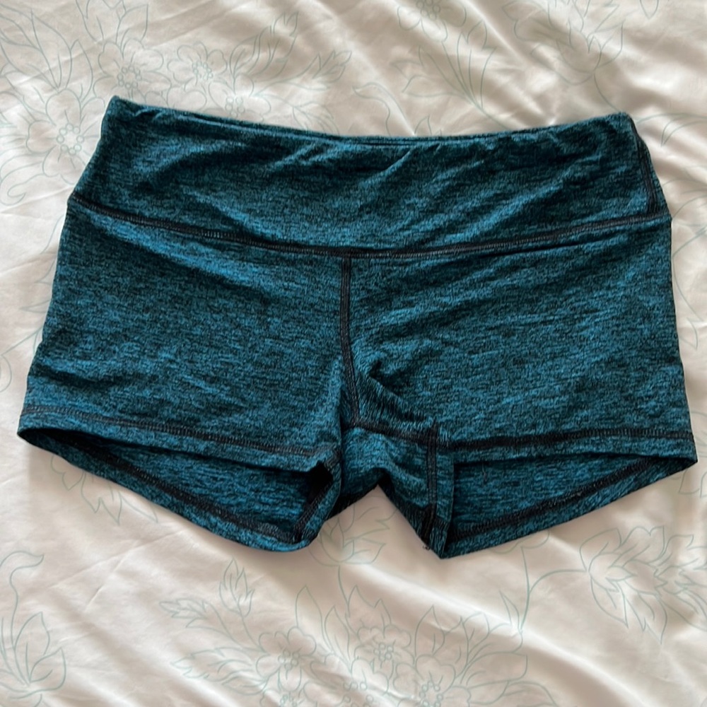 Fleo medium heather blue shorts